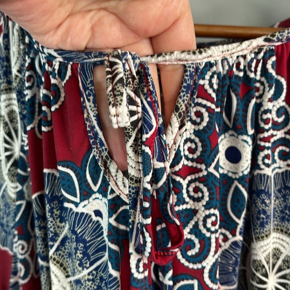 Espresso Asymmetrical Blue and Red Blouse 3/4 Sleeve - Picture 4 of 11